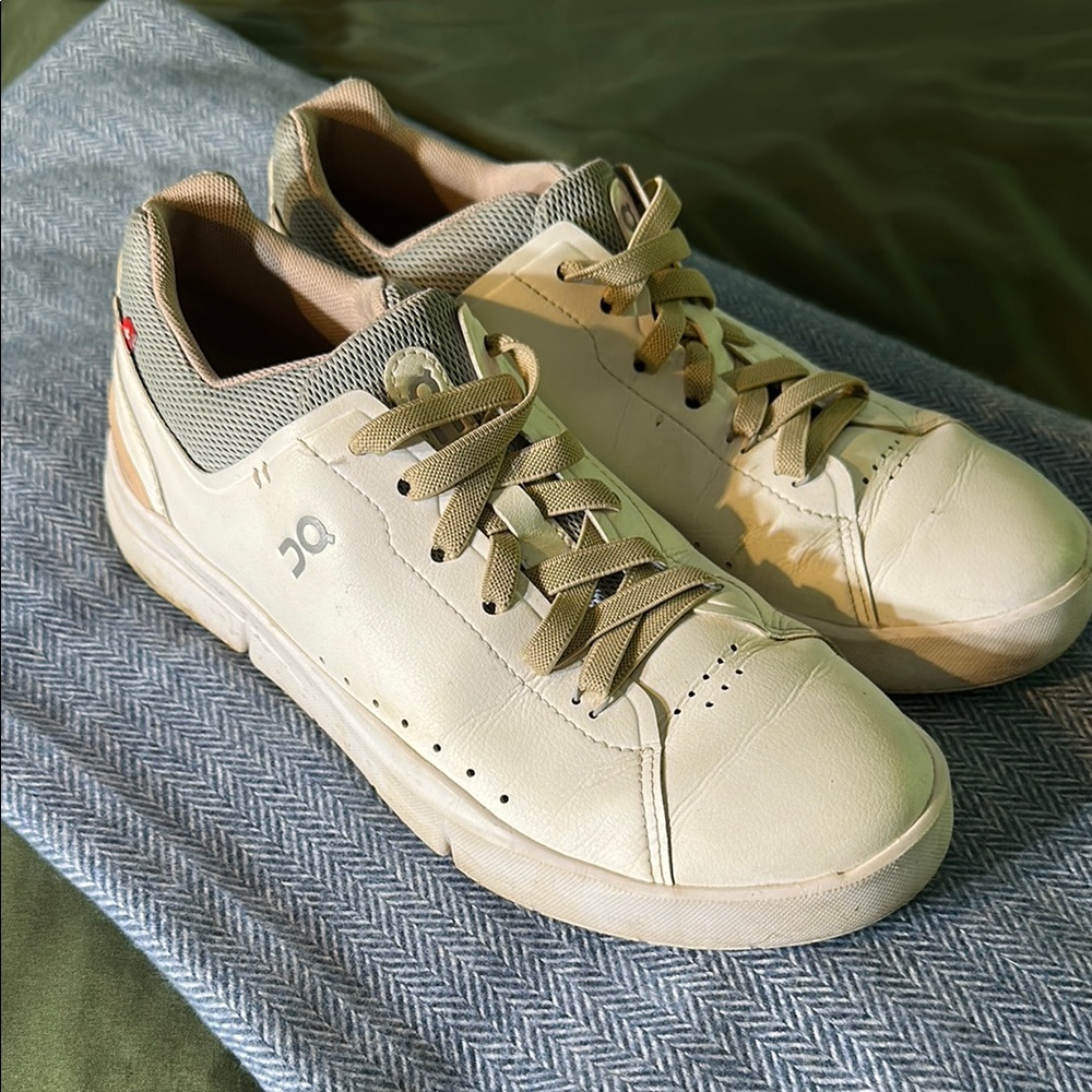 On Running Cream Sneakers Minimalist Design
